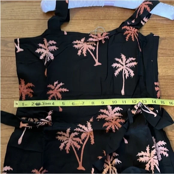 NWT Modcloth x Sugarhill Feeling the Breeze Black Palm Jumpsuit - Picture 7 of 14